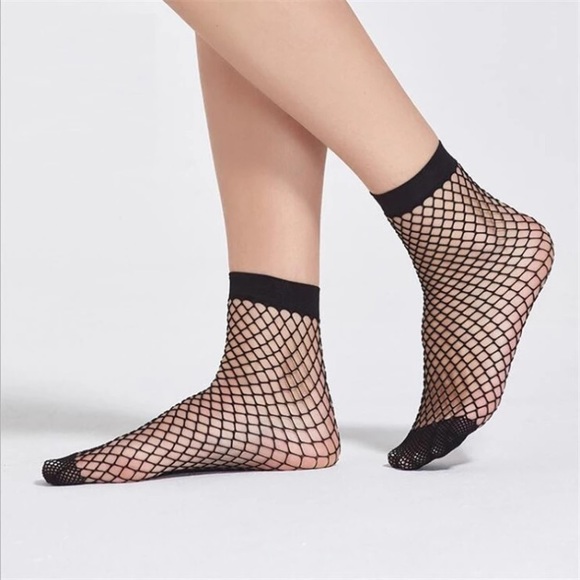 NEW Fishnet Ankle Mesh Socks - BLACK - Picture 4 of 8